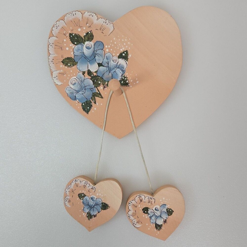 VTG  Peachy Pink Wooden Heart Wall Hanging Hand Painted Blue Roses Cottagecore